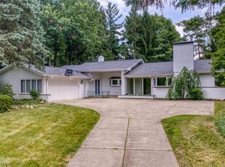 24800 Shaker Blvd, Beachwood, OH 44122