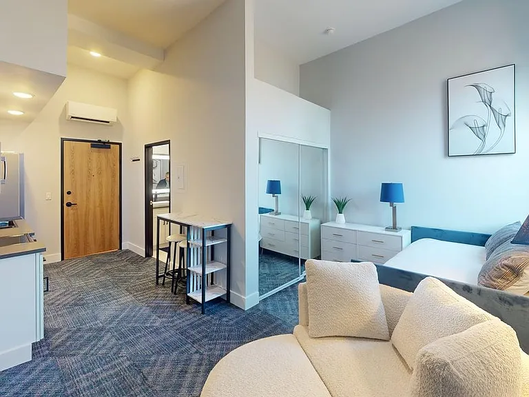 2845 Marine Dr #4 — Photo 1