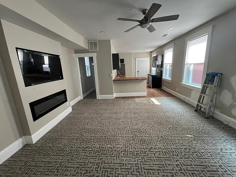 1105 Dayton St #4 — Photo 5