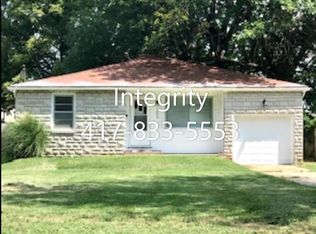1040 S Kentwood Ave, Springfield, MO 65804
