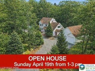 322 Scenic Dr, Blakeslee, PA