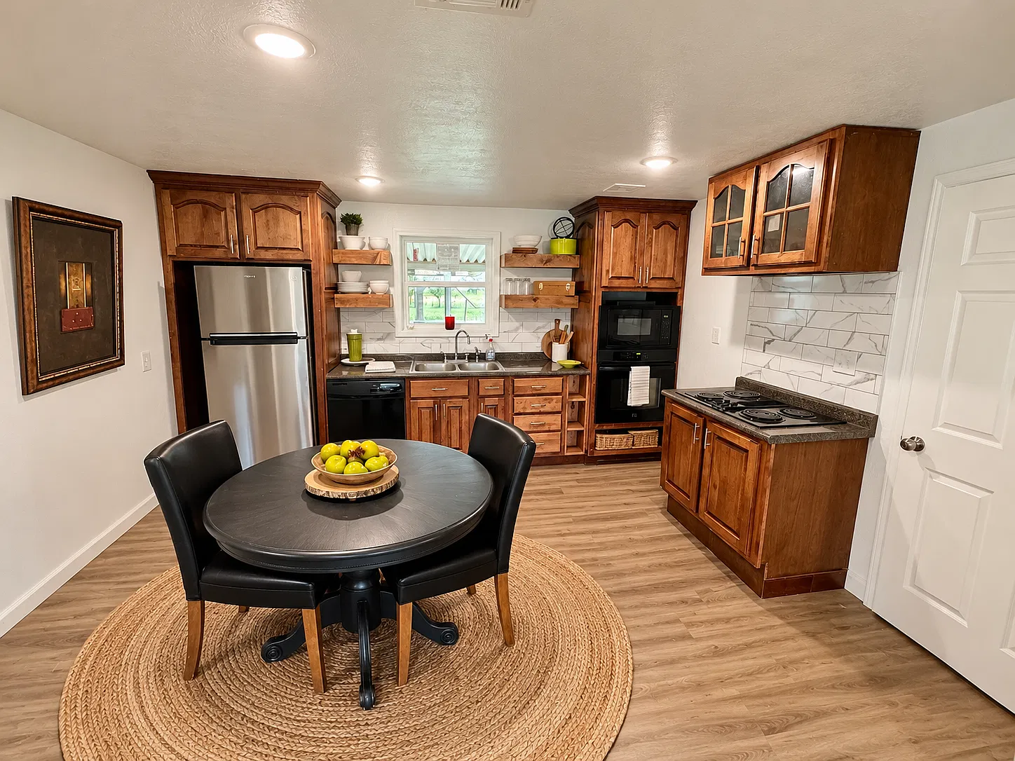 3 bed, 1400 sqft, $1,500 — Photo 3