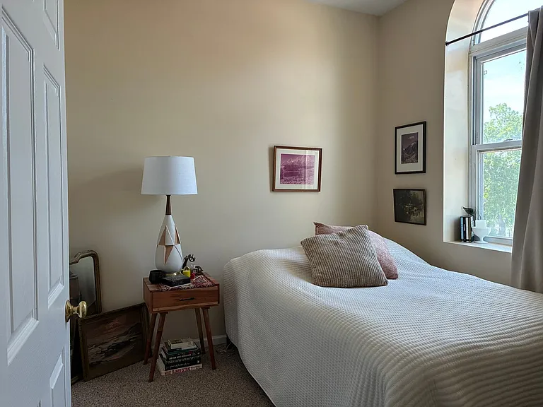 104 E Walworth Ave — Photo 5