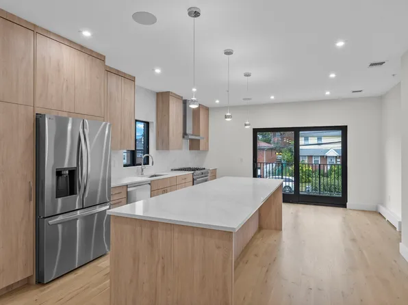 1157 Inwood Terrace image 5 of 21