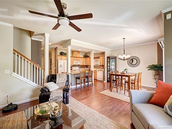 4th image of 10700 SE 260th St Unit B103