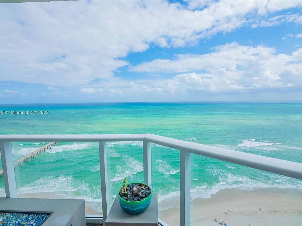 1st image of 16485 Collins Ave APT 2231