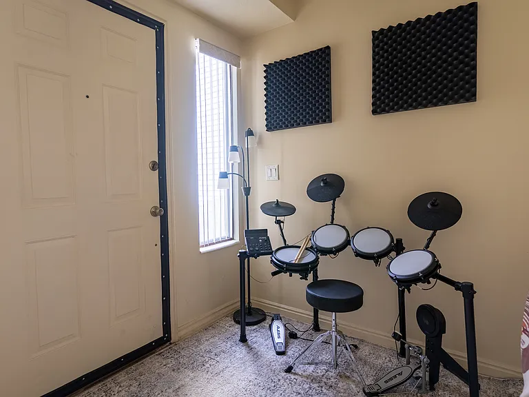 426 N Orchard Dr #17 — Photo 15