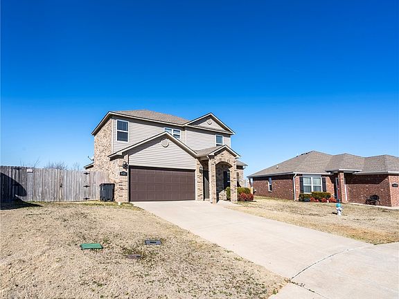 2nd image of 4424 Cornwall St