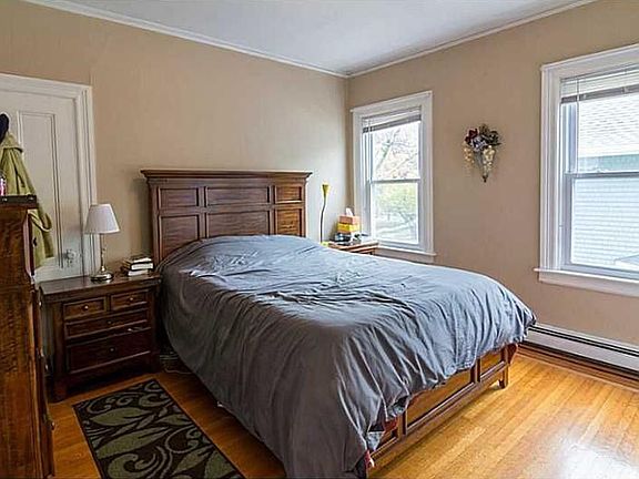 4th image of 515 Hope St Floor 3