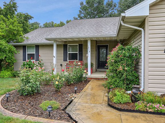 5th image of 1818 Walden Dr