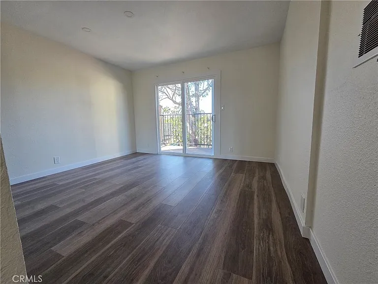 3942 Manzanita Dr — Photo 7