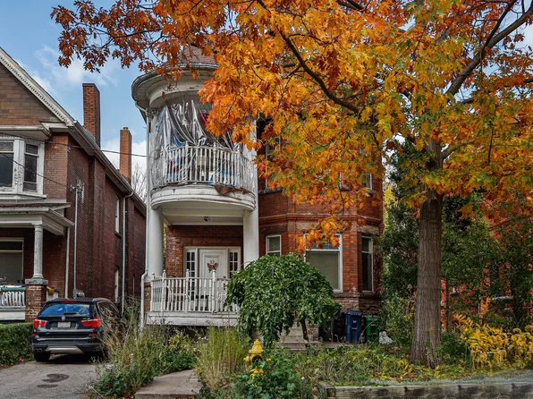 32 Leopold St, Toronto, ON M6K 1J9