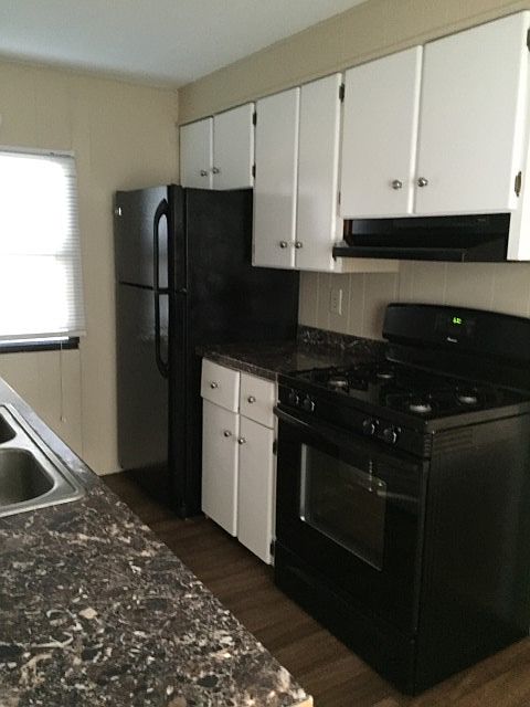 Updated appliances in Kitchen