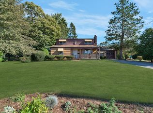 65 Old Field Ln, Milford, CT 06460