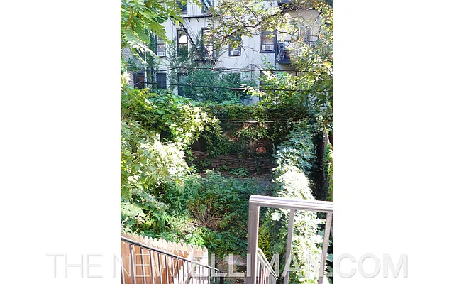 Rented by Douglas Elliman | media 33