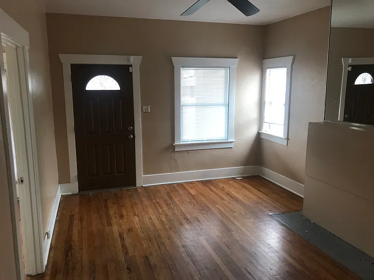 1338 N Euclid Ave — Photo 39
