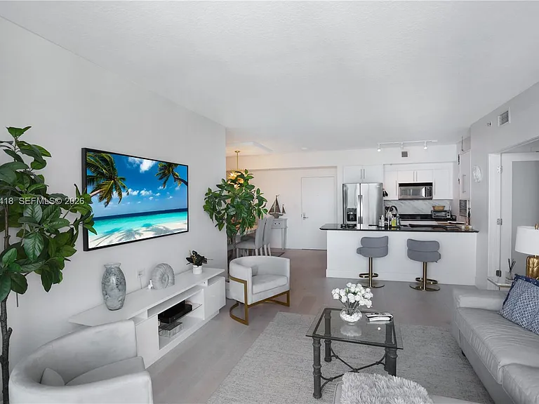 335 Biscayne Blvd #3808 — Photo 21