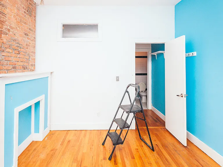 253 Stockholm St #1A — Photo 4
