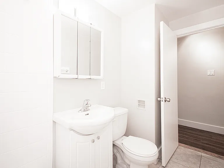 305 Marion St #3 — Photo 14