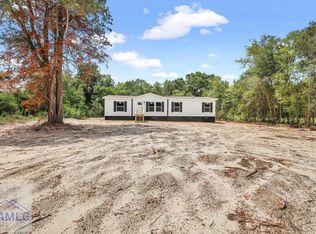 236 Snapper Rd, Jesup, GA 31545
