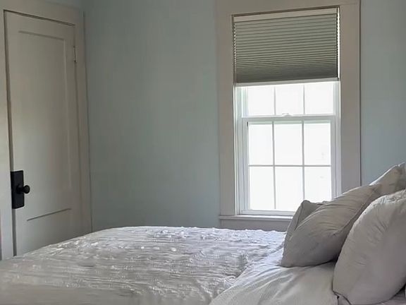 5th image of 1139 Fairview Rd