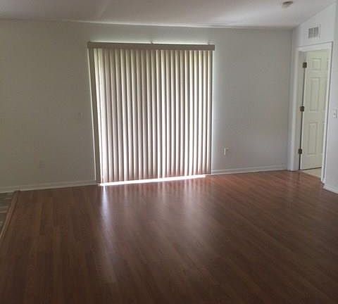 3rd image of 84 Red Mill Dr