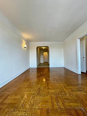 4th image of 64-48 Booth St #6J