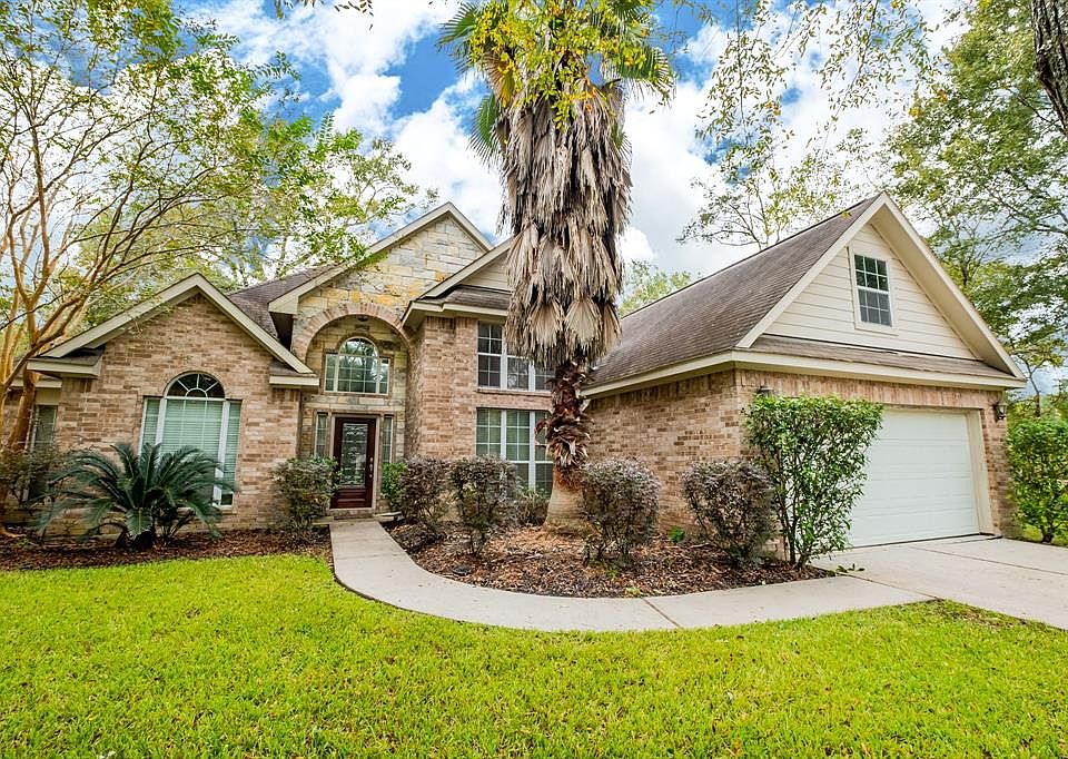 1st image of 16123 Spinnaker Dr