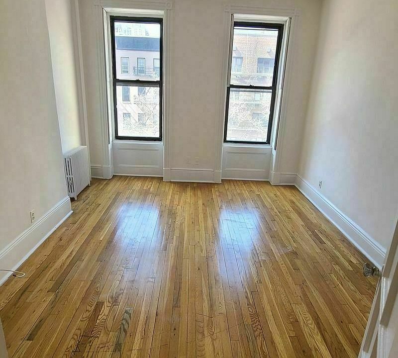 1st image of 1588 1st Ave #4SS