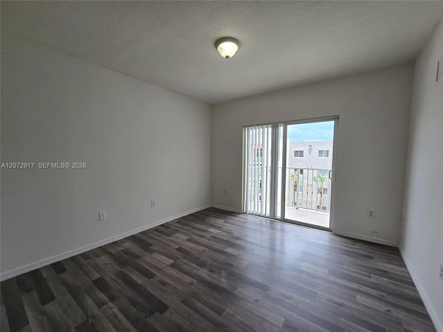 Paradise Pointe Condo — Photo 3