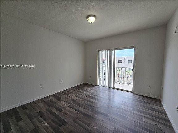 3rd image of 11060 SW 196th St APT 413