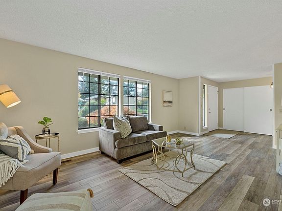5th image of 5927 97th Avenue Ct W
