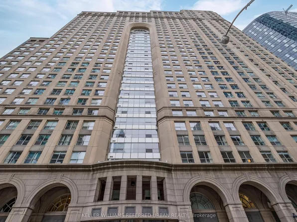 25 The Esplanade #1922, Toronto, ON M5E 1W5