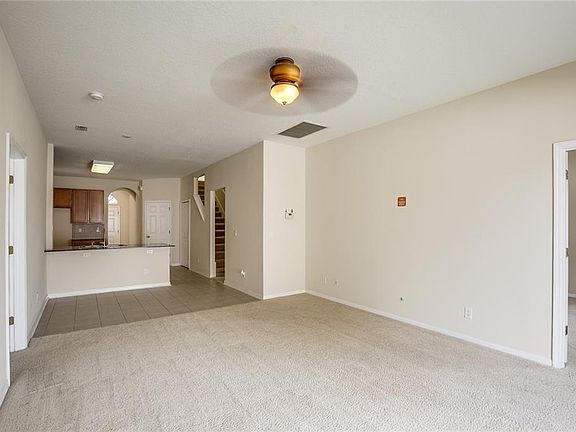 5th image of 30545 Annadale Dr