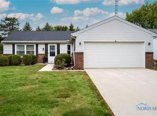 635 Bennington Dr, Maumee, OH 43537