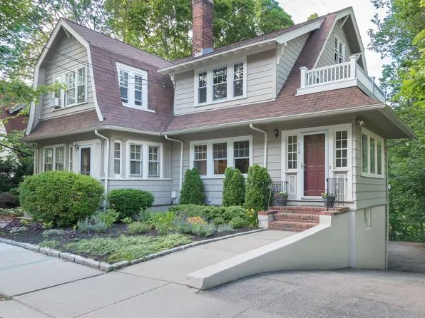 219 Mason Ter, Brookline, MA 02446