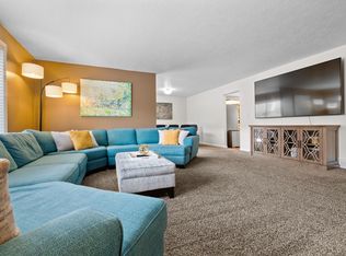 (Undisclosed Address), Cottonwood Heights, UT 84121