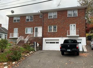 12 Elmbrook Dr #2R, Stamford, CT 06906