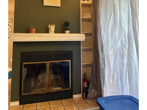 7212 Foxridge Cir #13-D, Anchorage, AK 99518