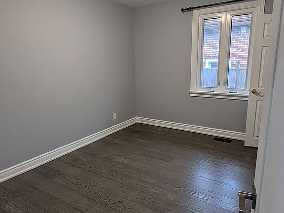 4th image of 3 Chopin Ave
