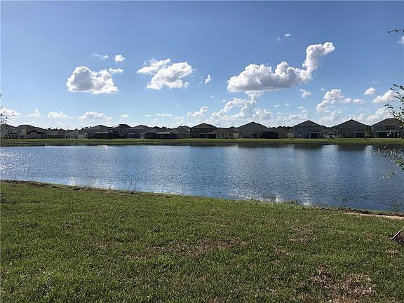 3rd image of 10018 Yellow Jasmine Dr