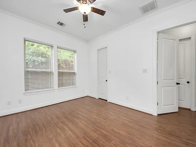 11045 Upland Forest Dr — Photo 25