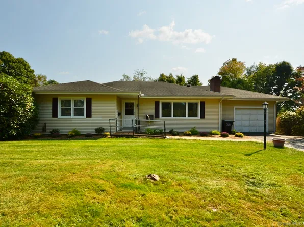 245 Westview Drive, Meriden, CT 06450