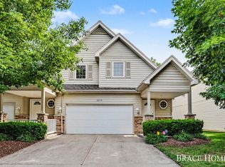 3079 Ledgestone Pl NE, Grand Rapids, MI 49525