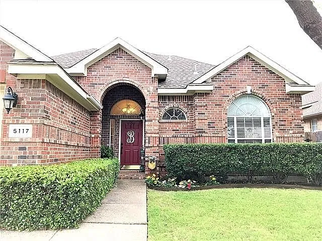 Property main image
