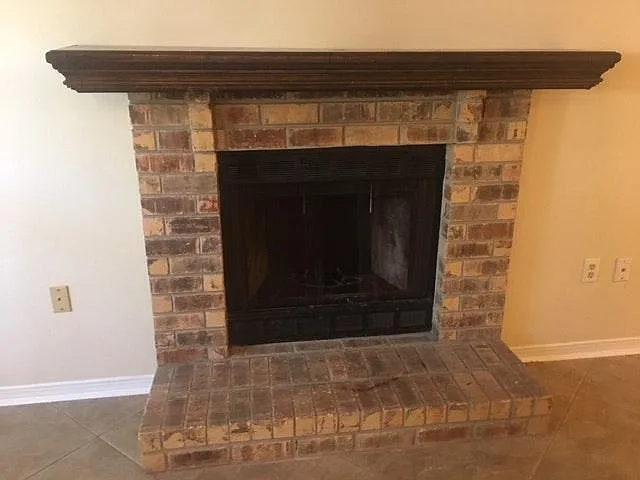 2 bed, 1.5 bath, 1260 sqft, $1,200 — Photo 4
