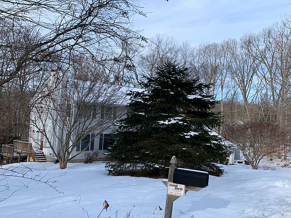 3rd image of 27 Dorset Ln