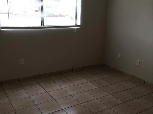 (undisclosed Address), Pembroke Pines, FL 33025