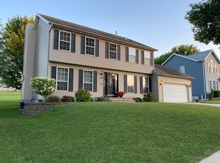 6915 Pleasant Ridge Dr SW, Cedar Rapids, IA 52404