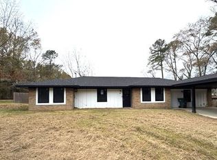 208 Perry Dr, Nacogdoches, TX 75964